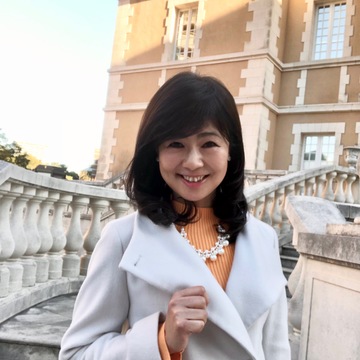 数年探したロングコート「ロペ」で出会いました。それから美味しい日本酒、私のお酒「立春朝搾り」。