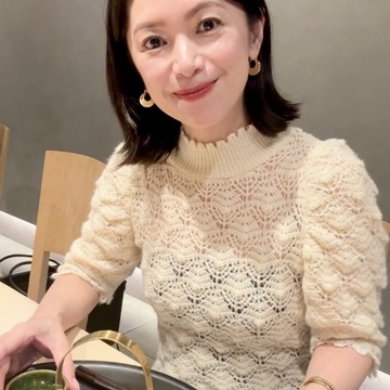 ZARAのロマンチックリブニットセーター♡大人可愛くて活躍中！！