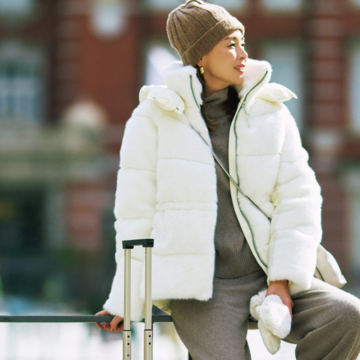 冬の終わりの「買い足しアイテム」はリュクスな白ダウンを駆け込み買い！ 