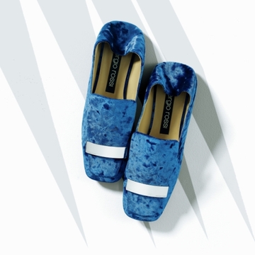 【足元から秋を呼ぶ靴2選】サルヴァトーレ フェラガモ＆セルジオ ロッシの注目シューズ