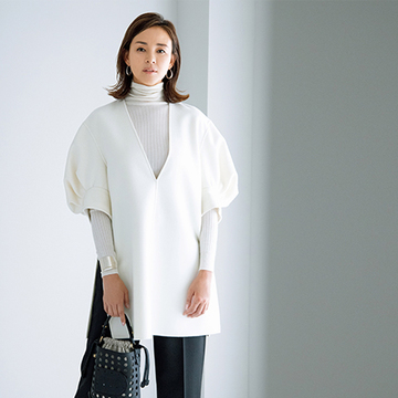 全方位絵になる！カシミヤシルクのリブタートルニットで美しいレイヤードスタイルを実現