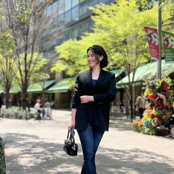 背すじがシャンとする愛用デニム☆