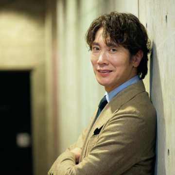 【佐々木蔵之介さんインタビュー】何が起こっても笑って過ごそう。最初からそう決めていました