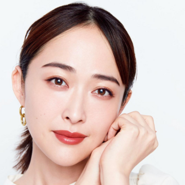 仕事や会食におすすめ！きちんと感を出すセミマットブラウンのリップ3選