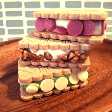 美味しいスイーツで幸せな気持ちに。