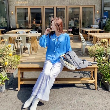 ZARAの爽やかブラウスでテラスランチへ♪