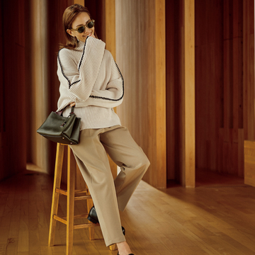  サイのストレートパンツはざっくりニットと相性抜群！【本当にいいパンツがおしゃれを決める】