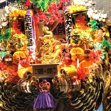 威勢の良い掛け声と手締めが響く師走の風物詩 