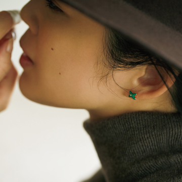 人との絆やつながりを表現したCHAUMET（ショーメ）のピアス【ジュエリーブランドの小さなピアス】