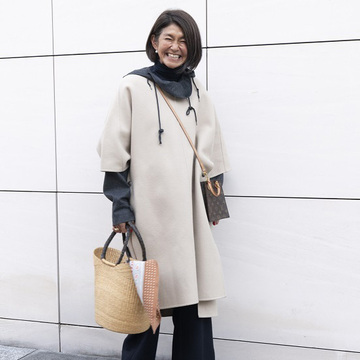 【50代が今すぐ使えるおしゃれプロの技】服がベーシックカラーでも地味に見えない人は何が違う？