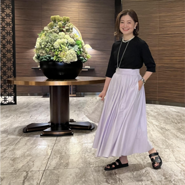 【人気ファッションエディター三尋木奈保さんに質問！】50代が夏のワンツーコーデをあか抜けさせるには？