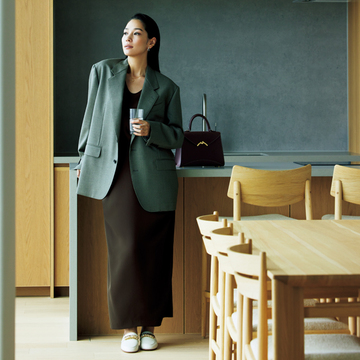 【働く50代に似合う信頼ジャケット】いつものスタイルに変化をもたらす「バウト」のビッグシルエットジャケット