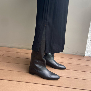 【エクラ編集部スタッフの本命ブーツ】50代が選ぶべきブーツはショートもロングも「黒」一択！