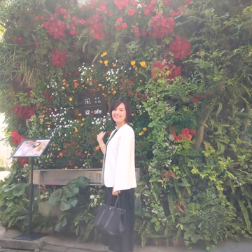 New openの青山カフェでモーニング