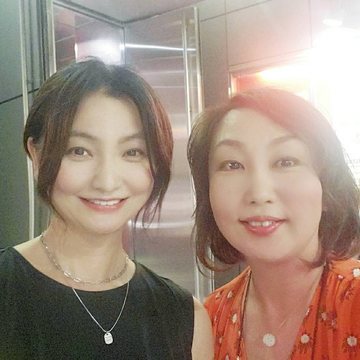 久しぶりの夜のお出かけはライブバーへ。