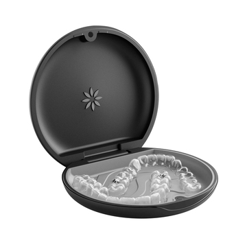 【エクラ世代・歯のメンテナンス】50代ならまだ間に合う！最新矯正法で歯並び調整