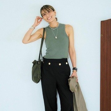 夏の地味色コーデはジュエリーで華やぎを！エディター 坪田あさみさんのラグジュアリーコーデ