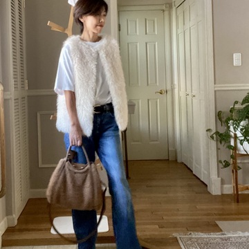 フェイクファージレ×デニムコーデ