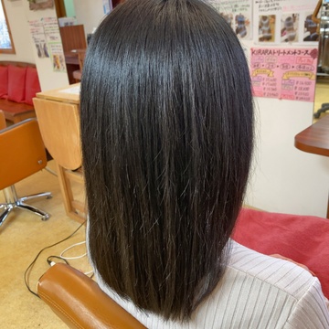 久しぶりの縮毛矯正でさらさらヘアーに