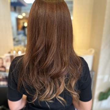 インナーカラーで髪の悩みをカバー♪