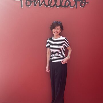 E by eclat「優美なセミワイドパンツ」でジュエリー展へ