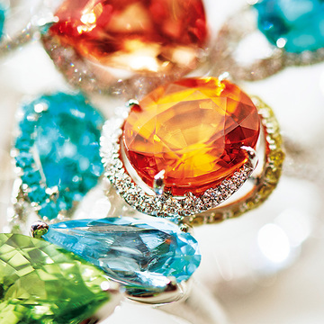 極上の癒しパワーとエネルギーを持つ「カラージュエリー」の力