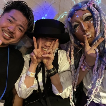 華やかでオモロ過ぎる、ドラッグクイーンのお姉様