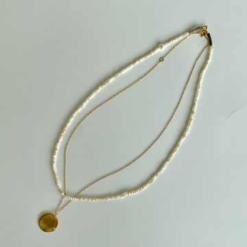 発見！50代の夏のシンプルコーデに効くネックレス