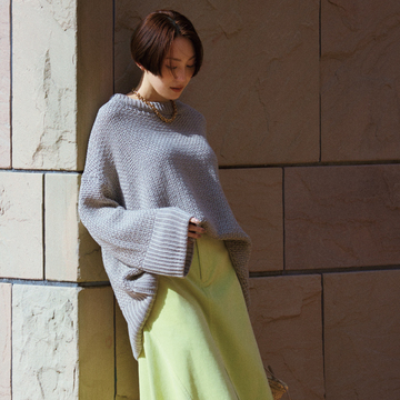 【きれい色ボリュームスカートコーデ】ライムイエローの爽やかさをフレアラインで女性らしく仕上げて