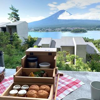 「星のや富士」でグランピング