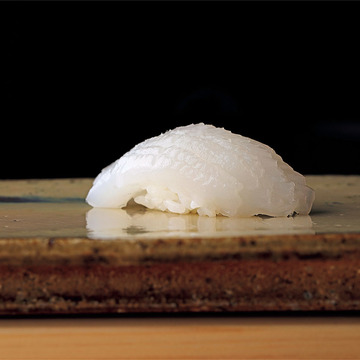 伝統の鮨文化を継承しつつ新しいスタイルを貫く鮨『みつい』【50代 新しいグルメ】