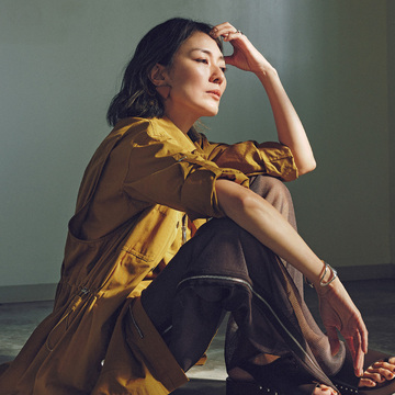 上質な着心地「エルメス」のツインセットでリラックスタイムを【板谷由夏 エルメスと描く、軽やかなエレガンス】