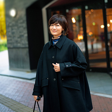 【素材で魅せる“マッキントッシュ ロンドン”の冬支度】ときめくコートで、街へ！