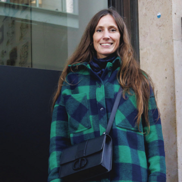 旬のプレッピームードが香る。パリ＆ミラノマダムの「チェック」柄コーデまとめ【海外ファッションSNAP】