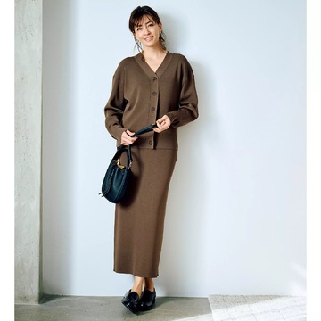 「E by éclat」×スタイリスト福田亜矢子さんコラボ！絶妙な丈感で細見えがかなうリブニットセットアップ