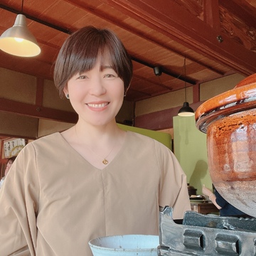 信楽焼きの土鍋で美味しいお昼ごはんを堪能