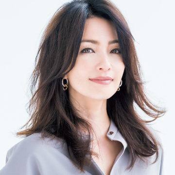 知的さと品のよさが漂う、RINAさんの「大人ロング」＜憧れのエクラモデルズのヘア＞