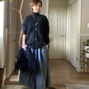 シャイニーなフレアースカート