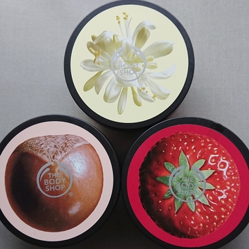 THE BODY SHOPのボディバターは私の定番です。