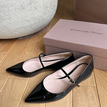 【Gianvito Rossi】のメリージェーン