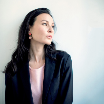 大人のこなれ感を出すジャケット・イン、スタイリスト村山佳世子さんが伝授　五選