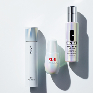 【50代のためのブライトニングコスメ】大きな進化を遂げた！名品ブライトニング美容液3選