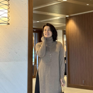 花冷えの日は変形ニットで♪