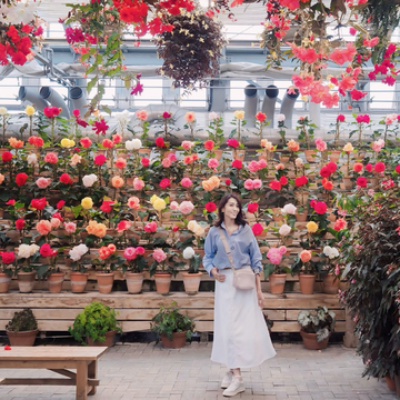 シャツ×ZARAデニムスカートで花スポット巡り