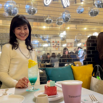 期間限定ティファニーカフェ＆表参道のクリスマス。それから楽しかったイベントと可愛いスイーツのお話。