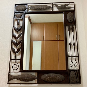 アートを楽しむ壁面インテリア