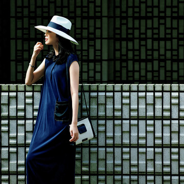 軽やかさも華やぎも手に入る！ アラフィーの味方の「雰囲気出しワンピース」33