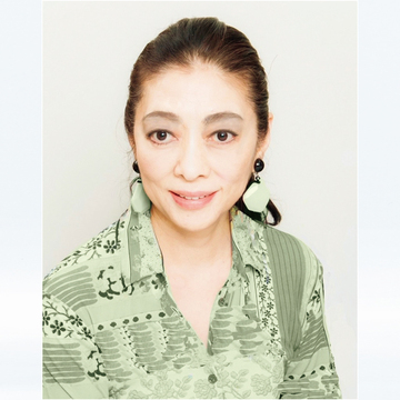 閉経してからキレイになる人は何が違う？エイジングが加速する50代はインナーケアと即効性のあるコスメを選んで