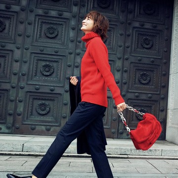 大人を元気に見せてくれる色、「赤」をまとって冬の街へ出かけよう！　五選