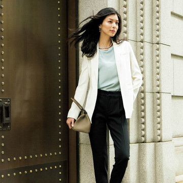 ＂こうすれば怖く見えない!＂お仕事黒パンツ着こなしテクニック　五選